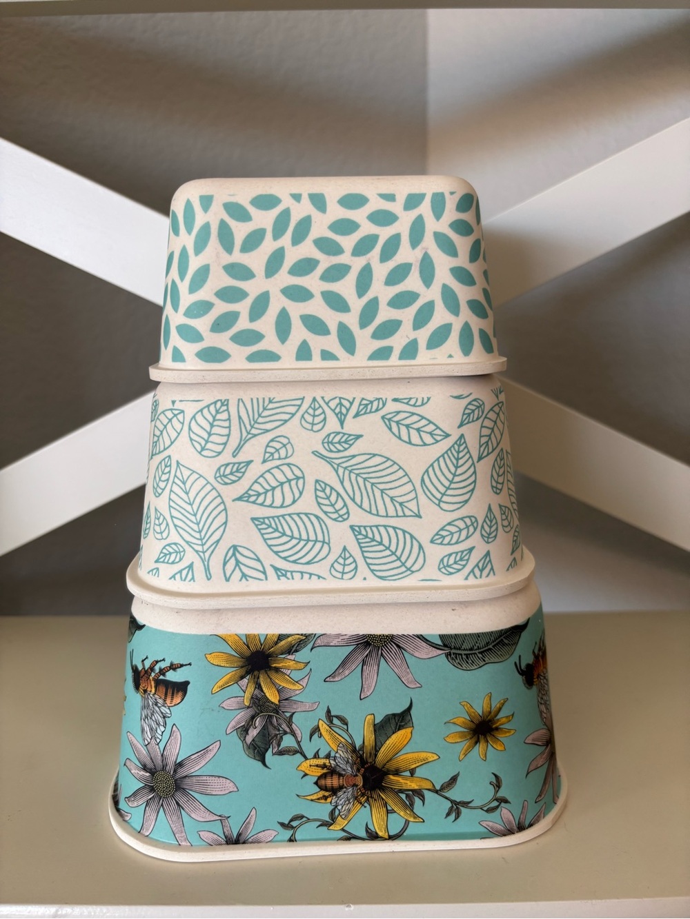 3-Piece Stacking Nesting Organize Bowls Teal White Yellow Bee Leaves